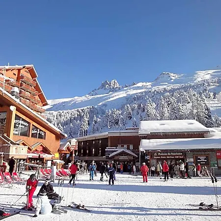 Ski-inski-out Flat In Meribel-mottaret Hotel Méribel